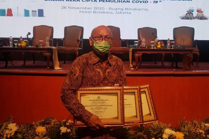 podiumnews.com-Kemendikbud Sebut Perguruan Tinggi Harus Fokus Tingkatkan Jumlah Lulusan